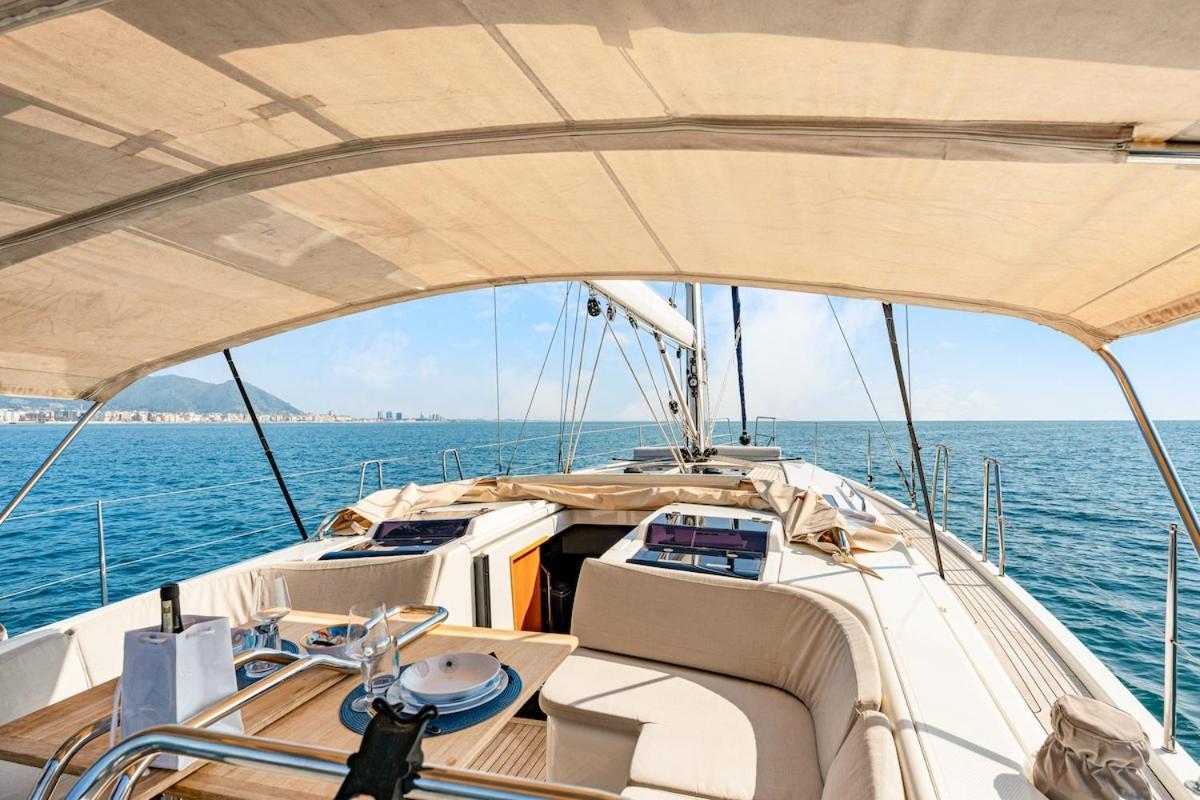 Botel Capri Positano Coast Sail *